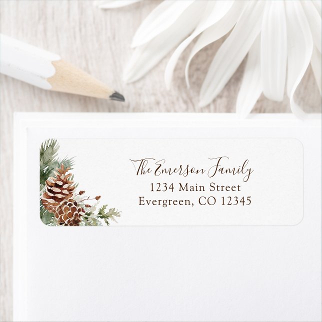 Etiqueta de endereço de inverno de Férias (Holiday Winter Pinecone Greenery White Return Address Label by Painted Paperie)