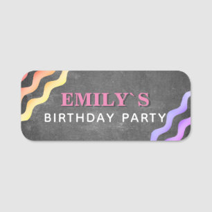 Etiqueta De Nome Festa de aniversário do Rainbow Pink Waves Chalkbo