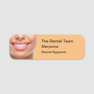 Etiqueta De Nome Funcionarios de Dentista Amigável em Orçamento