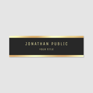 Etiqueta De Nome Modelo preto Dourado elegante profissional moderno