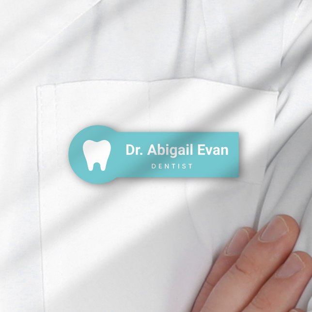 Etiqueta De Nome Ortodontista de Teto Moderno (Modern Tooth Light Teal Professional Orthodontist Name Tag)