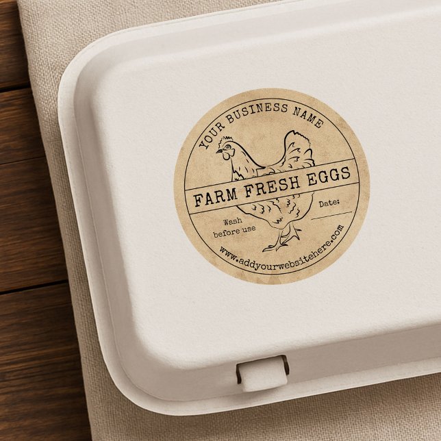 Etiqueta de Ovos Rótulo de Cartonagem Rústica Vint (Minimalist rustic style farm eggs / poultry products round stickers with kraft paper background)