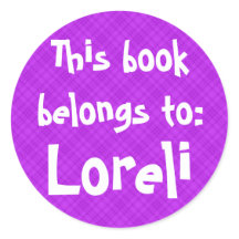 Etiqueta de Xadrez rosa "Este Livro Pertence a"