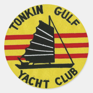 Etiqueta do yacht club do golfo de Tonkin