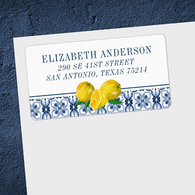 Etiqueta Elegante Azulejo Italiano Limão (So pretty to decorate your envelope before sending out your lemon bridal shower invitations)