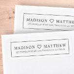 Etiqueta Endereço de Retorno de Coração Chic Simples Modern<br><div class="desc">Composto de simples quadros revestidos de hetero com tipografia serif com um ícone cardíaco fofo. Estes elementos são simples,  modernos,  brincalhões e leves. Este foi projetado pelo White Paper Birch Co. exclusivo para Zazzle. Disponível aqui: http://www.zazzle.com/whitepaperbirch</div>