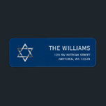 Etiqueta Estrela Azul de Prata de David Bar Mitzvah<br><div class="desc">Uma etiqueta de endereço de retorno do Bar clássico Mitzvah que apresenta uma estrela de David design em prata e azul escuro. Moderno e formal. Designs são ilustrações/gráficos impressos planos - NÃO FOIL DE PRATA REAL.</div>