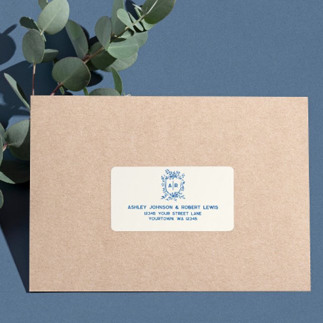 Etiqueta French Blue Monogram Crest Wedding RSVP Address (Criador carregado)