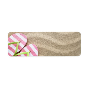 Etiqueta Fundo do Sandy Beach com chinelos