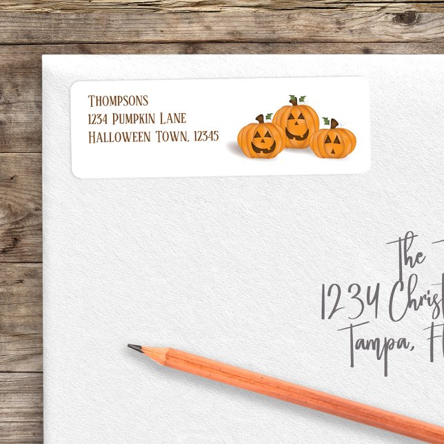 Etiqueta Halloween Pumpkins Cute Jack O'lanterns (Halloween cute pumpkins return address labels. )