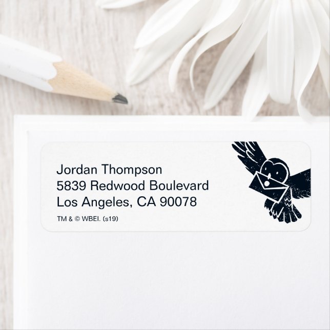 Etiqueta HARRY POTTER™ Hedwig com a Letra Holiday (Insitu)