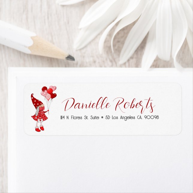 Etiqueta Menina bonita gnomo segurando balões cardíacos (Insitu)