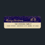 Etiqueta Mínimo guião de ouro moderno Merry Christmas Labe<br><div class="desc">Escrita moderna minimalista Árvore de Natal Feliz. Design profissional moderno e atraente com o toque contemporâneo. Um toque de elegância e estilo.Personalize com os detalhes do seu monograma inicial,  nome e endereço.</div>