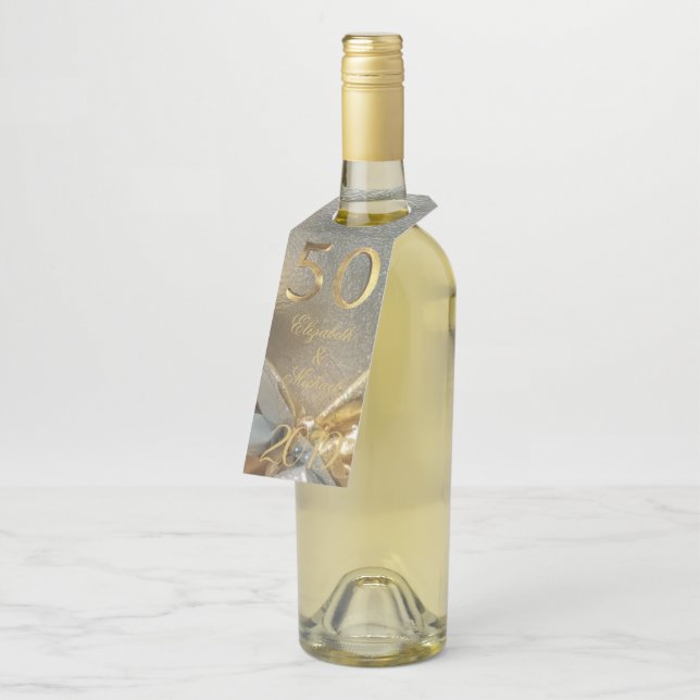 Etiqueta Para Garrafa Bodas de Ouro 50º Aniversário Elegante Falso Ouro (Inclinado)