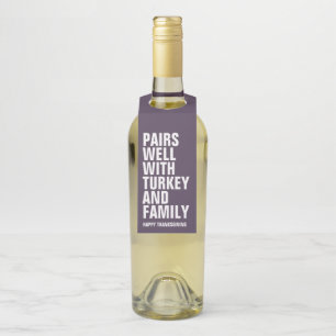 Etiqueta Para Garrafa Combina bem com vinho engraçado roxo de Ação de Gr