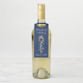 Etiqueta Para Garrafa Damask and Peacock Feather Weding Wine Hanger