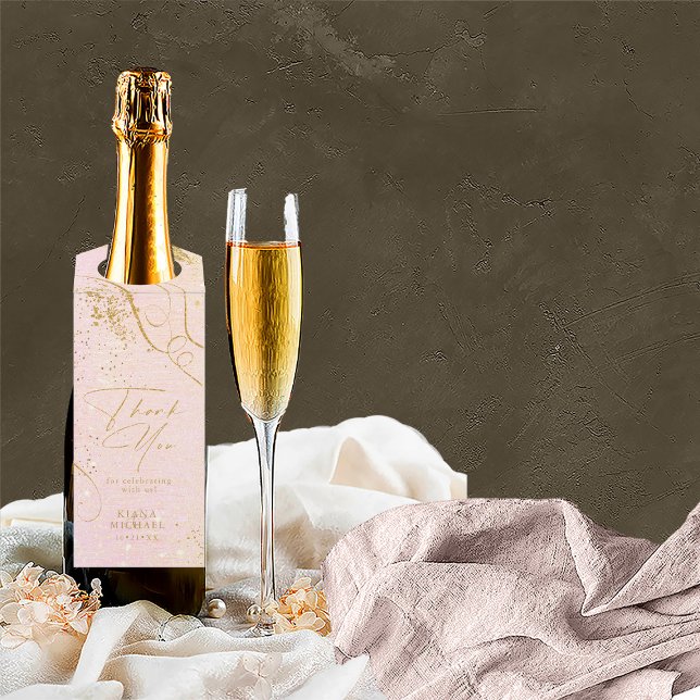 Etiqueta Para Garrafa Linhas Finas Douradas Suíte de Casamento Abstrata  (Wine Bottle In Situ)