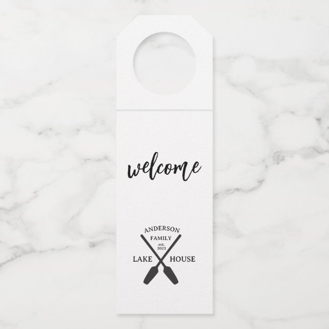 Etiqueta Para Garrafa Nome Personalizado da Família Lake House (Frente)