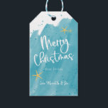 Etiqueta Para Presente Aqua Teal Watercolor Beach-Themed Felry Christmas<br><div class="desc">A design de etiquetas de presentes de Natal Merry-Christmas da Boutique Co. náutica apresenta uma tipografia branca com guiões brancas,  definida em um fundo aquaal de aqua teal. O design é acentuado com manchas de lacrimejo de cor aquosa e estrelas-do-mar de cor aquosa. #NatalCosteiro #MarcasDePresente</div>