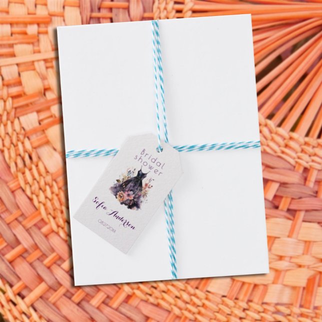 Etiqueta Para Presente Black dress purple bridal shower  (Black dress purple bridal shower gift tags.)