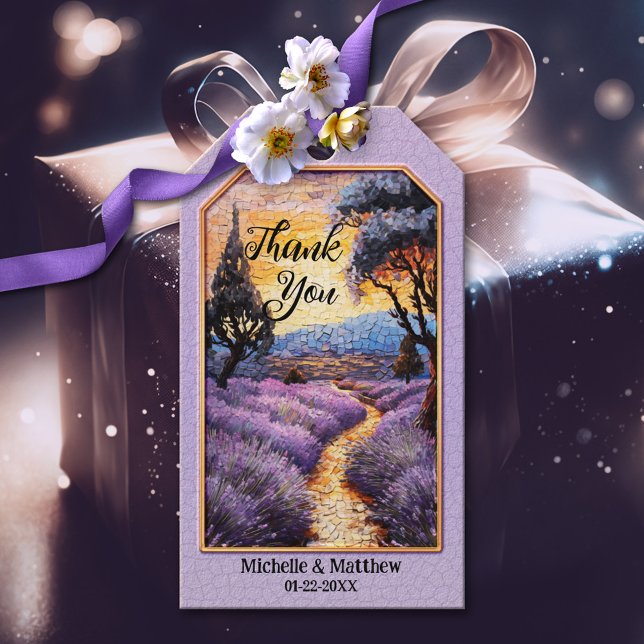 Etiqueta Para Presente Casamento Artístico Lilac Lavanda (Elegant gift tag featuring a romantic path in lavender fields in an artistic stained glass style)