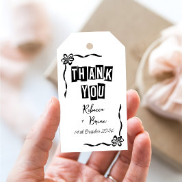 Etiqueta Para Presente Casamento de Arco Desenho de Mão Negra e Branca