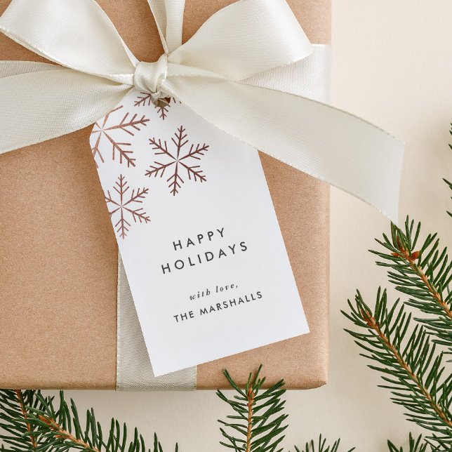 Etiqueta Para Presente Floco de Neve Faux Folha de Férias (Elegant rose gold snowflakes modern happy holidays gift tag.)