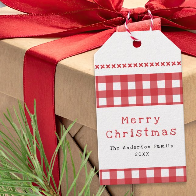 Etiqueta Para Presente Gingham Rústico Vermelho Branco Feliz Natal (A personalized Christmas gift tag, with rustic red and white gingham pattern and cross stitch effect)