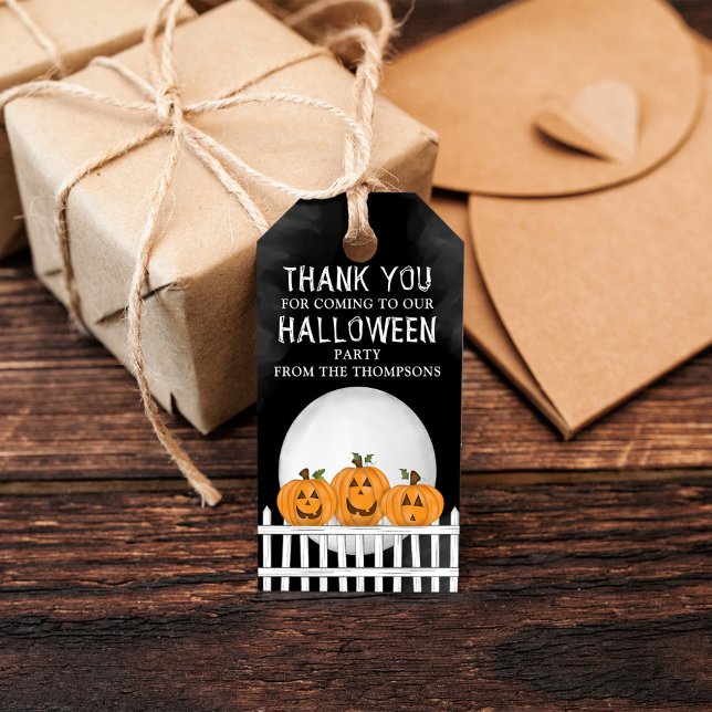 Etiqueta Para Presente Halloween Whimsical Pumpkin Jack O Lanterna (Halloween Cute pumpkins with a white picket fence gift tag.)