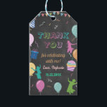 Etiqueta Para Presente Jump Birthday Chalkboard Kid Trampoline Party<br><div class="desc">Personalize esta incrível etiqueta de presente do Jump Birthday Chalkboard Kid Trampoline Party com seus detalhes de forma fácil e rápida. Todos os textos são editáveis! Para personalização mais avançada deste design,  basta selecionar o botão 'Personalizar ele / Personalizar este modelo' acima! Itens correspondentes disponíveis na coleção!</div>