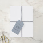 Etiqueta Para Presente Moderno Newlyweds Obrigado Dusty Blue<br><div class="desc">Um moderno design tipográfico, totalmente personalizável, com seus nomes curvos acima, seguido de texto no meio O Novo Sr. e Sra. E seu nome casado, então Obrigado e no verso sua mensagem aos seus convidados, em um fundo azul empoeirado. Todo o texto pode ser facilmente personalizado. Você também pode alterar...</div>