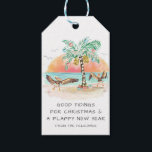 Etiqueta Para Presente Natal Tropical de Praia Pelican and Palm Tree<br><div class="desc">As etiquetas de presentes de Natal costeiro apresentam dois pássaros pelicanos batendo suas asas de alegria ao ver uma palmeira árvore de Natal e presentes na praia. Saudações diz: "Boas Testemunhas para o Natal e um Ano Novo Feliz". A saudação e o nome podem ser personalizados. Feliz Férias! Arte da...</div>