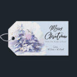 Etiqueta Para Presente Watercolor Winter Woodland Merry Christmas<br><div class="desc">As etiquetas de presente das florestas de inverno das partes-tema apresentam uma floresta aquosa e cervos e corujas aquáticas na neve caindo e uma pequena mensagem personalizável. O design é acentuado com minúsculas estrelas douradas, e o reverso está combinando roxo com bonito queda de neve e flocos de neve. "Feliz...</div>
