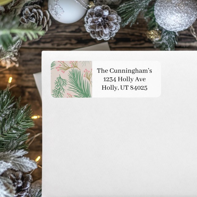 Etiqueta Pastel Pink Holly Natal (Pink and green return address label )