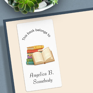 Etiqueta Pilha de Livros e Livro Aberto - Livro