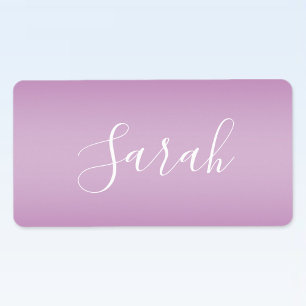 Etiqueta Roteiro de texto branco e ombre suave mauve editáv