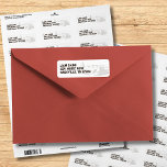 Etiqueta Rótulo de Endereço de Devolução com Tema Western R<br><div class="desc">Este é um rótulo de endereço de devolução monocromático com tema Western. O design inclui um chapéu de cowboy proeminente, um cacto saguaro e uma cordilheira ao fundo. Com espaço para adicionar um nome e endereço de devolução impressos em uma fonte negrita e sem serifa. A estética geral é rústica,...</div>