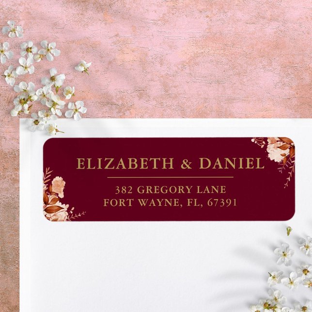 Etiqueta Rustic Floral Burgundy Endereço de Devolução de Ca (Rustic Floral Burgundy Gold Wedding Return Address Label)