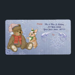 Etiqueta Snowflake Bear & Bunny Shipping Label<br><div class="desc">O tema do Natal doce apresenta um ursinho de peluche e seu amigo coelho com fundo azul de floco de neve. O texto está pronto para você personalizar com suas informações.</div>
