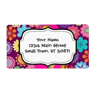 Etiqueta Unicórnio Mystical colorido em flores roxas