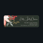 Etiqueta Winter Floral Holly Jolly Christmas Return Endereç<br><div class="desc">Este inverno de natal holly jolly floral retorna a etiqueta do endereço. Esta floral de inverno moderna - tem um design brilhante e elegante que apresenta ilustrações vibrantes de aquarela de poinsetos vermelhos e cor-de-rosa e delicadas verdes de inverno. Com elementos botânicos quicos como pinho, sagrado e bagas de inverno,...</div>