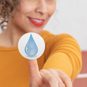 Etiquetas cintilando da gota da água