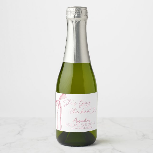 Etiquetas de Chuveiro de Noiva Laço Rosa Ela Está  (Frente)