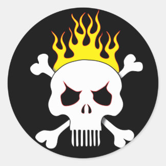 Etiquetas de crânio e chamas