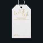 Etiquetas de presentes Douradas na Lista de Baldes<br><div class="desc">Adicione um toque pessoal ao seu casamento com um cartão de etiqueta de balde de casamento de script moderno. Este cartão apresenta o título 'lista de baldes' no estilo de fonte do script moderno dourado e detalhes no estilo de fonte do sans serif moderno em fundo branco. Nota: Os detalhes...</div>
