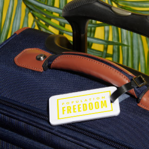 Etiquetas de viagem amarelas para publicidade