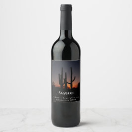 Etiquetas de Vinho Personalizadas do Mockup Saguar