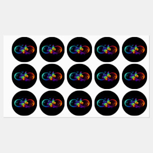 Etiquetas Infinidade vibrante com borboleta arco-íris a pret