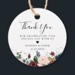 Etiquetas Para Lembrancinhas Buquê Floral Rosa Borgonha Azul Casamento<br><div class="desc">Lindas flores aquareladas e arranjo de folhagens em tons da moda de azul naval,  rosa e borgonha,  etiquetas de agradecimento.  A parte de trás da etiqueta apresenta cor azul naval sólida.  Projetado para combinar com nossa Coleção Floral Azul Naval Borgonha Rosa.</div>