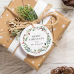 Etiquetas Para Lembrancinhas Christmas Winter Berries Wreath Custom Family Name<br><div class="desc">Etiquetas de presentes personalizadas para a época de Natal com nome de família personalizado cercado em aquarela,  com verde de inverno e bagas vermelhas.</div>